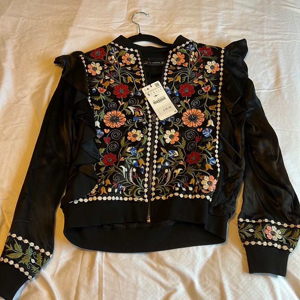 Zara NWT Embroidered Bomber Jacket Size Small